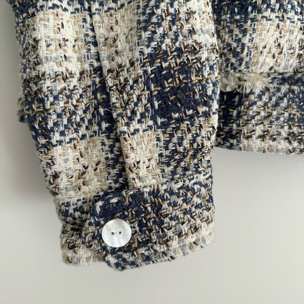 Blank NYC Once In A Lifetime Cropped Tweed Shacket Jacket Large Plaid Blue NWT - Picture 8 of 16